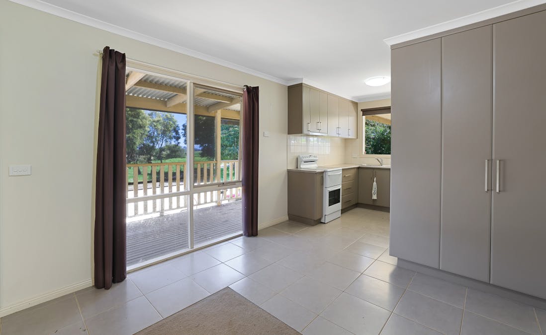 196 Peters Road, Ellinbank, VIC, 3821 - Image 5