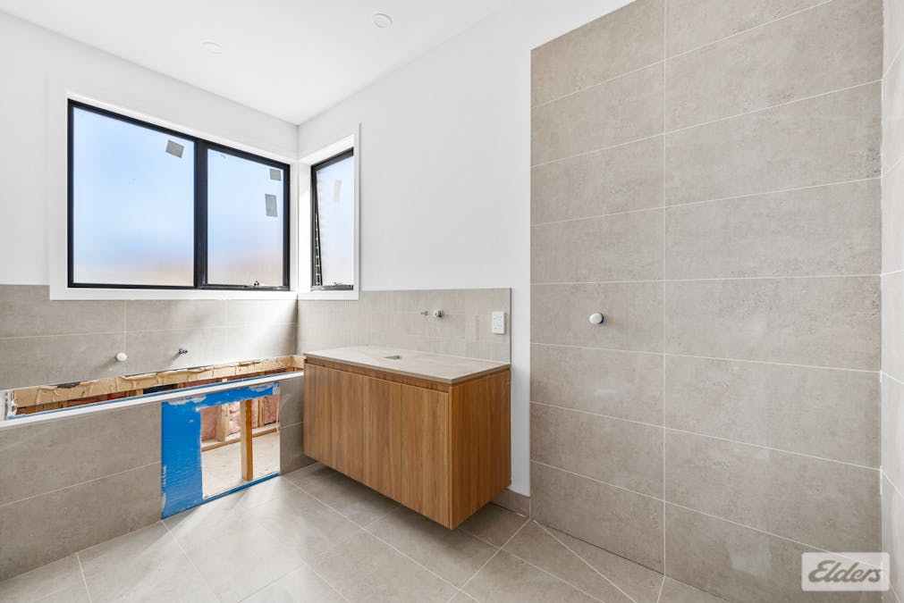 1&2/5 Banksia Street, Warragul, VIC, 3820 - Image 19