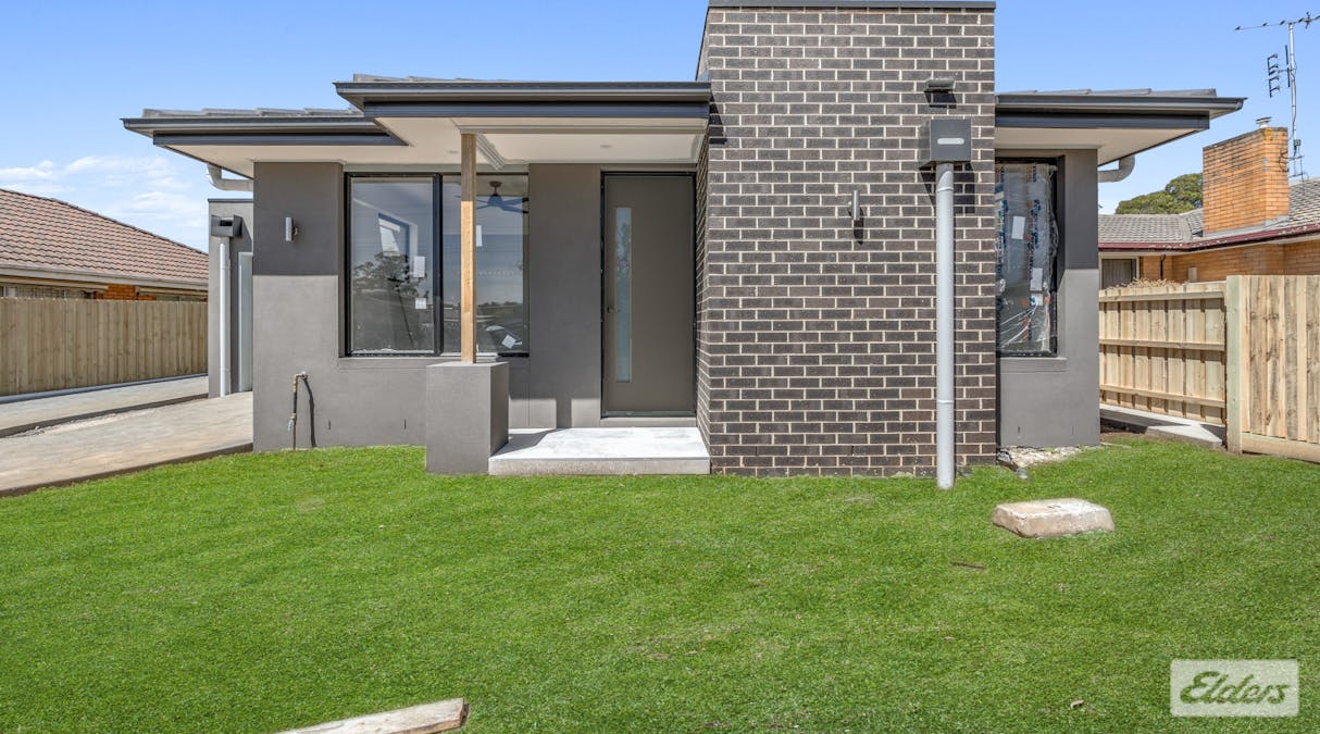 1&2/5 Banksia Street, Warragul, VIC, 3820 - Image 1