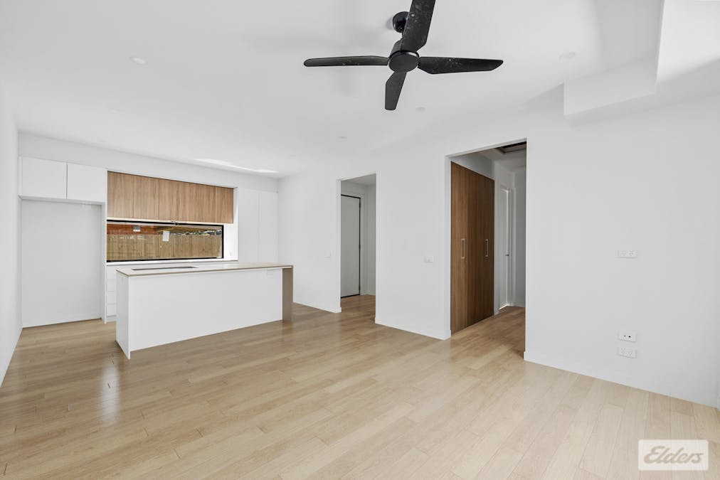 1&2/5 Banksia Street, Warragul, VIC, 3820 - Image 10