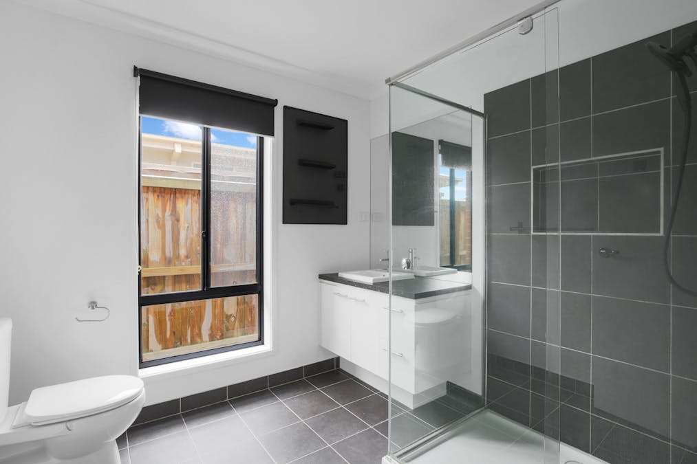 18 Arapiles Drive, Moe, VIC, 3825 - Image 6