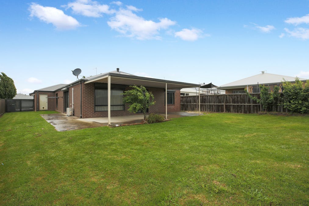 18 Arapiles Drive, Moe, VIC, 3825 - Image 10