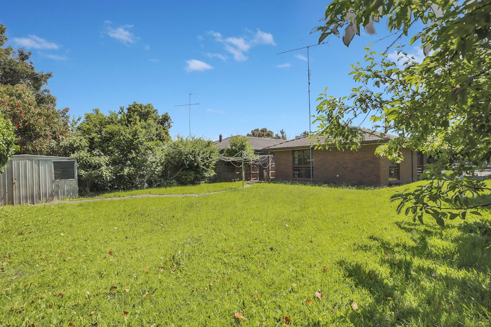 12 Moffat Street, Moe, VIC, 3825 - Image 9