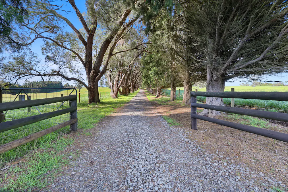 935 Lardners Track, Warragul, VIC, 3820 - Image 2