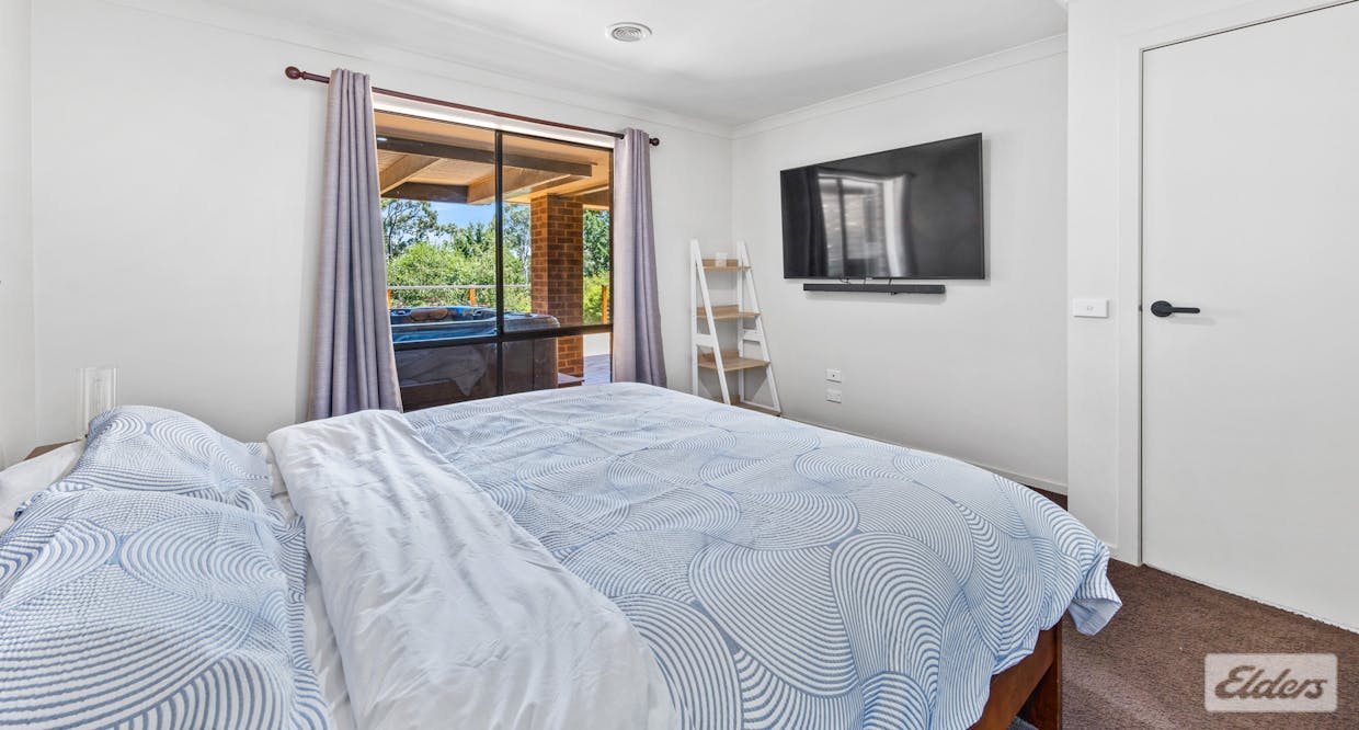 26 Longwarry Road, Drouin, VIC, 3818 - Image 12