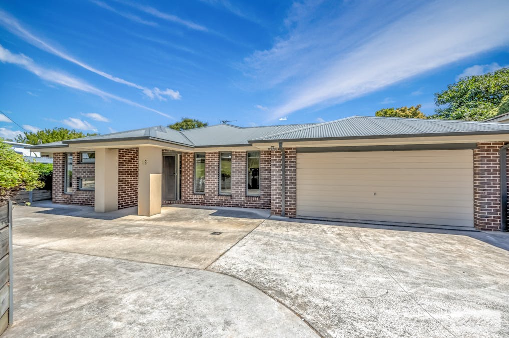 26 Longwarry Road, Drouin, VIC, 3818 - Image 1