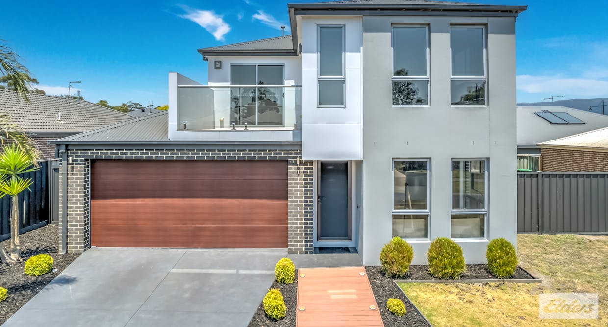 10 Avoca Place, Moe, VIC, 3825 - Image 2