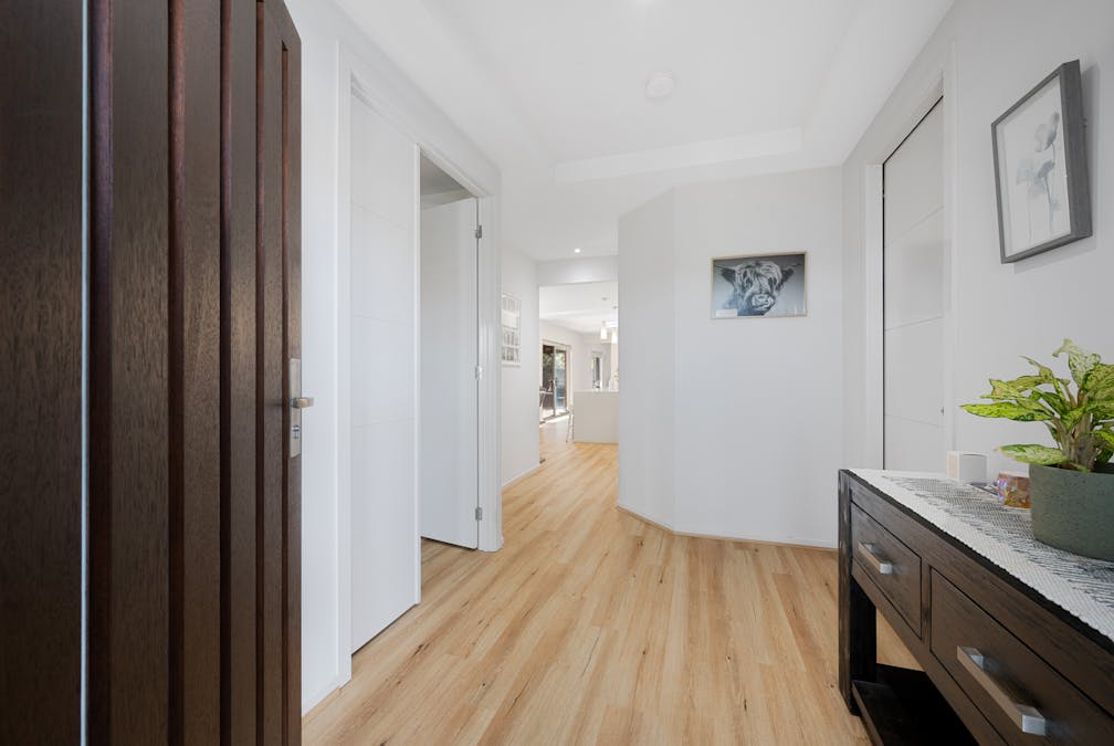 18 Limestone Court, Warragul, VIC, 3820 - Image 3