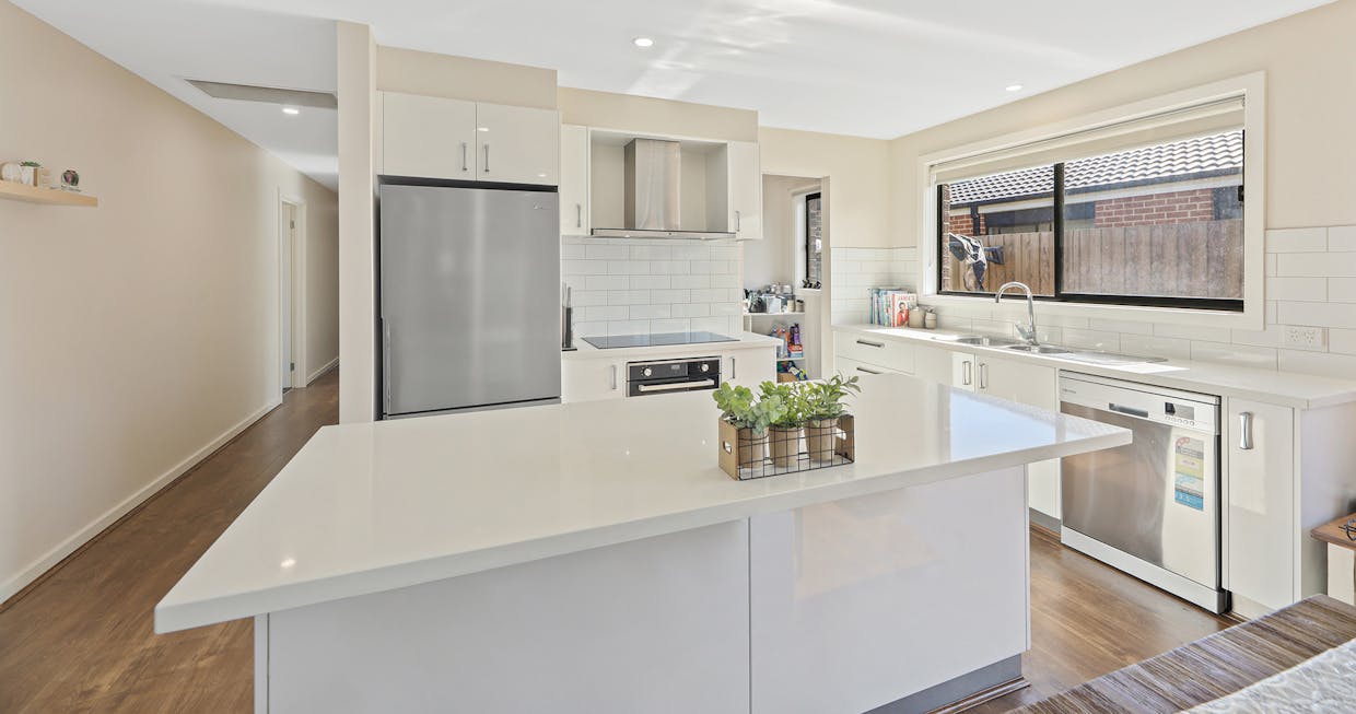 12 Florence Ave, Moe South, VIC, 3825 - Image 3