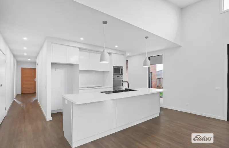 5 Timberside Avenue, Warragul, VIC, 3820 - Image 2