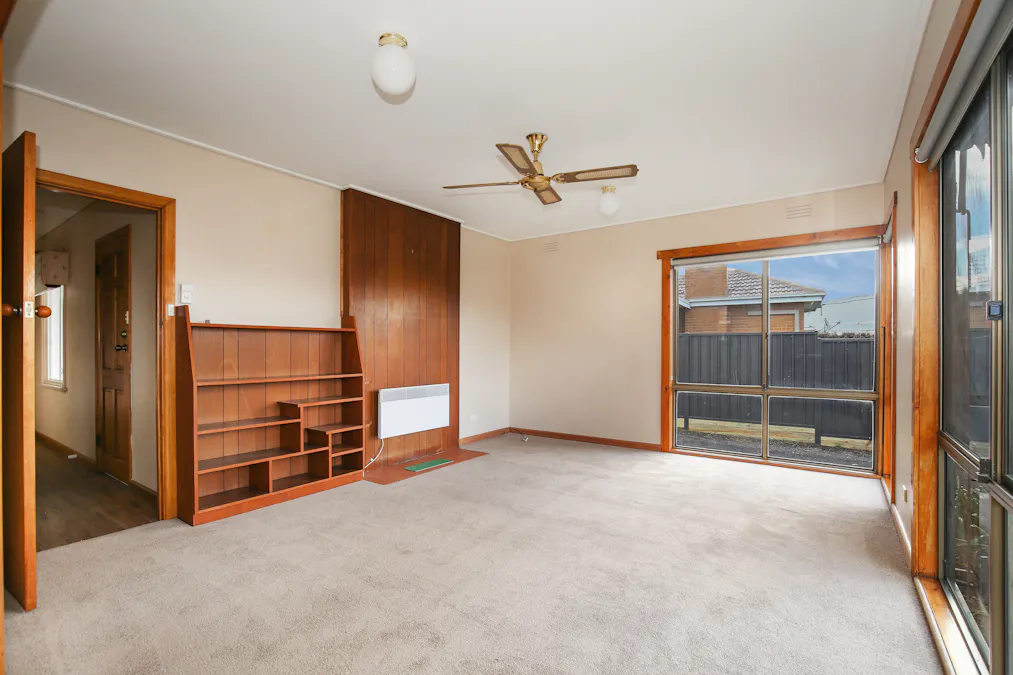 10 Davison Street, Leongatha, VIC, 3953 - Image 3