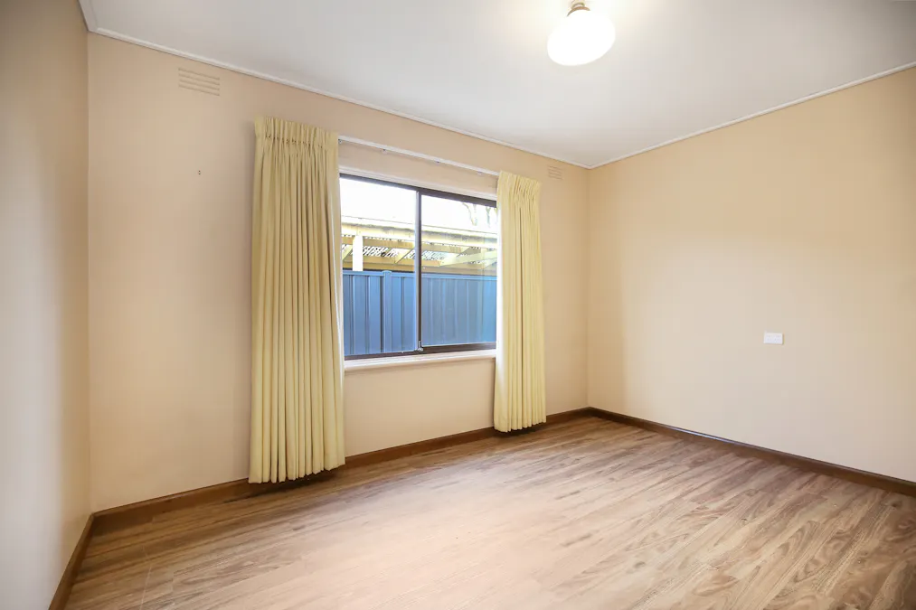 10 Davison Street, Leongatha, VIC, 3953 - Image 8