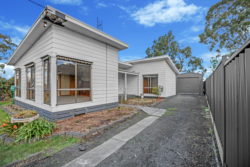 10 Davison Street, Leongatha, VIC, 3953 - Image 12