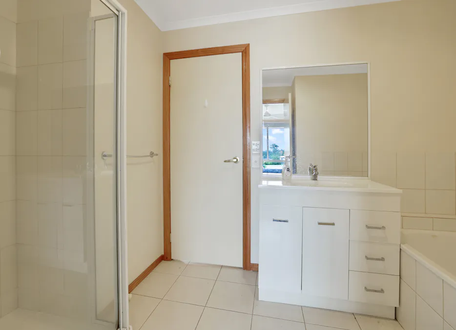 11/6B Hatfield Drive, Drouin, VIC, 3818 - Image 9