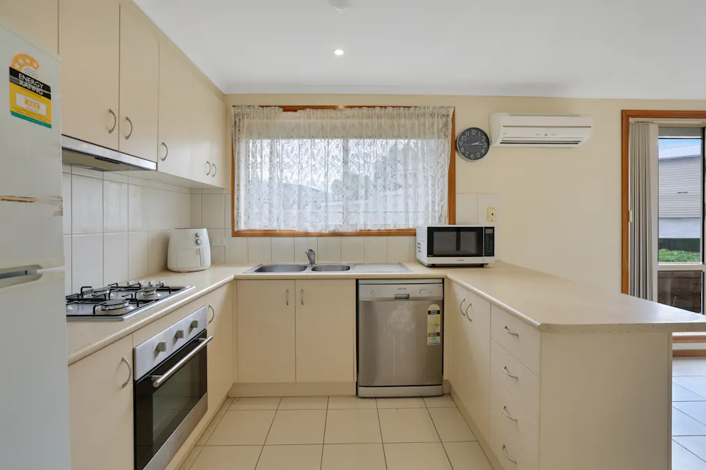 11/6B Hatfield Drive, Drouin, VIC, 3818 - Image 4