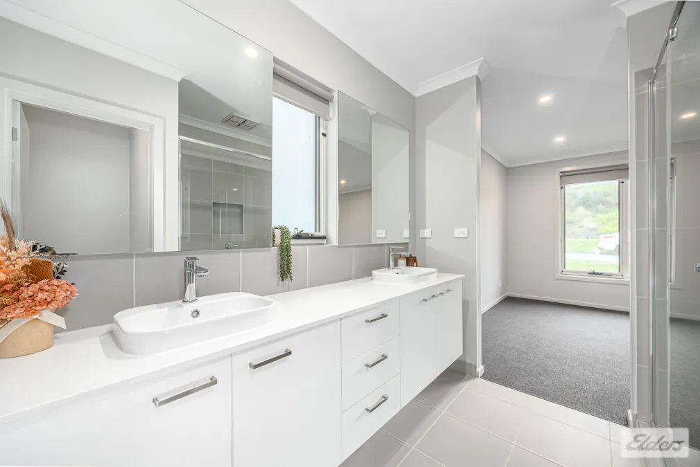 28 Ballast Drive, Warragul, VIC, 3820 - Image 13