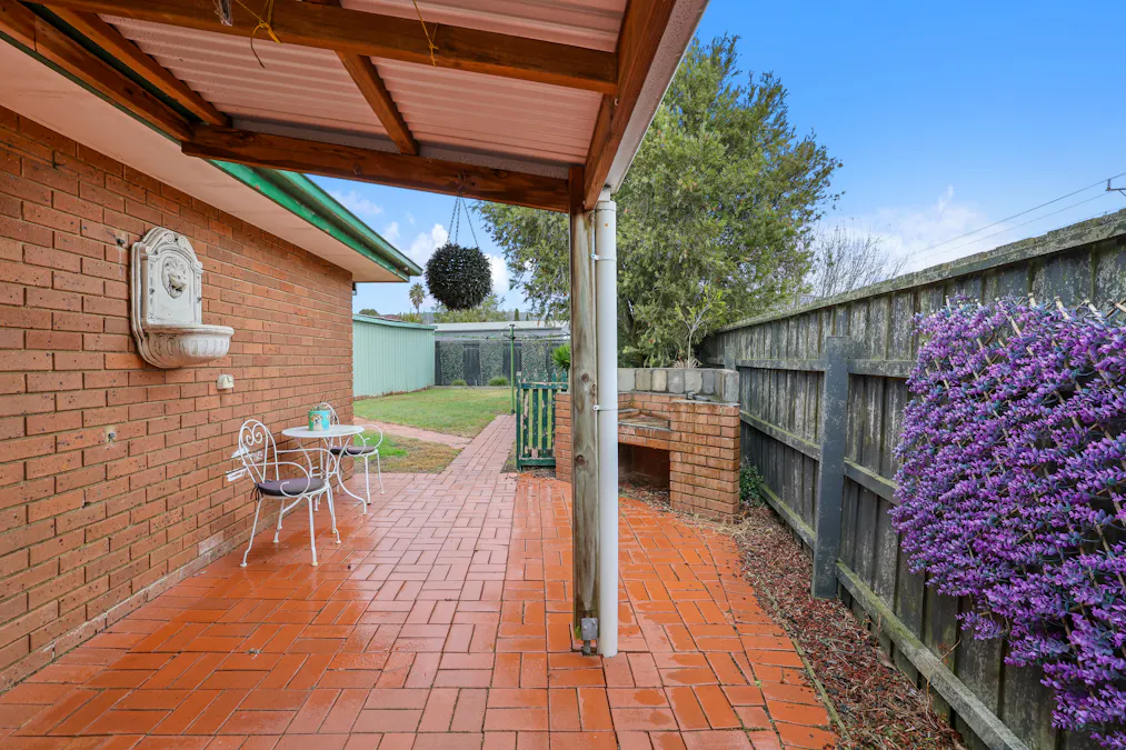 37 Abbott Street, Moe, VIC, 3825 - Image 9