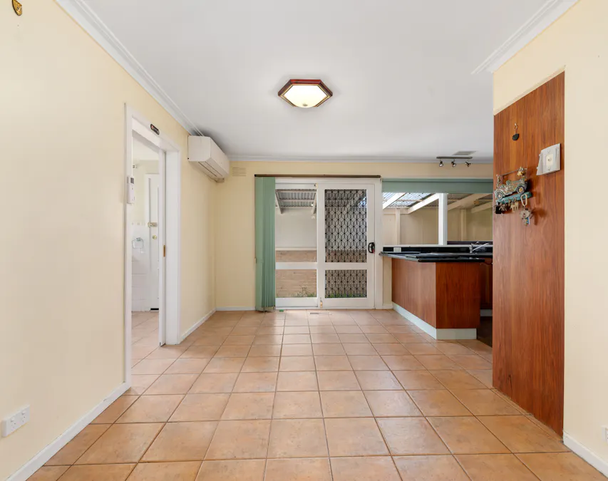 42 Northern Avenue, Newborough, VIC, 3825 - Image 4
