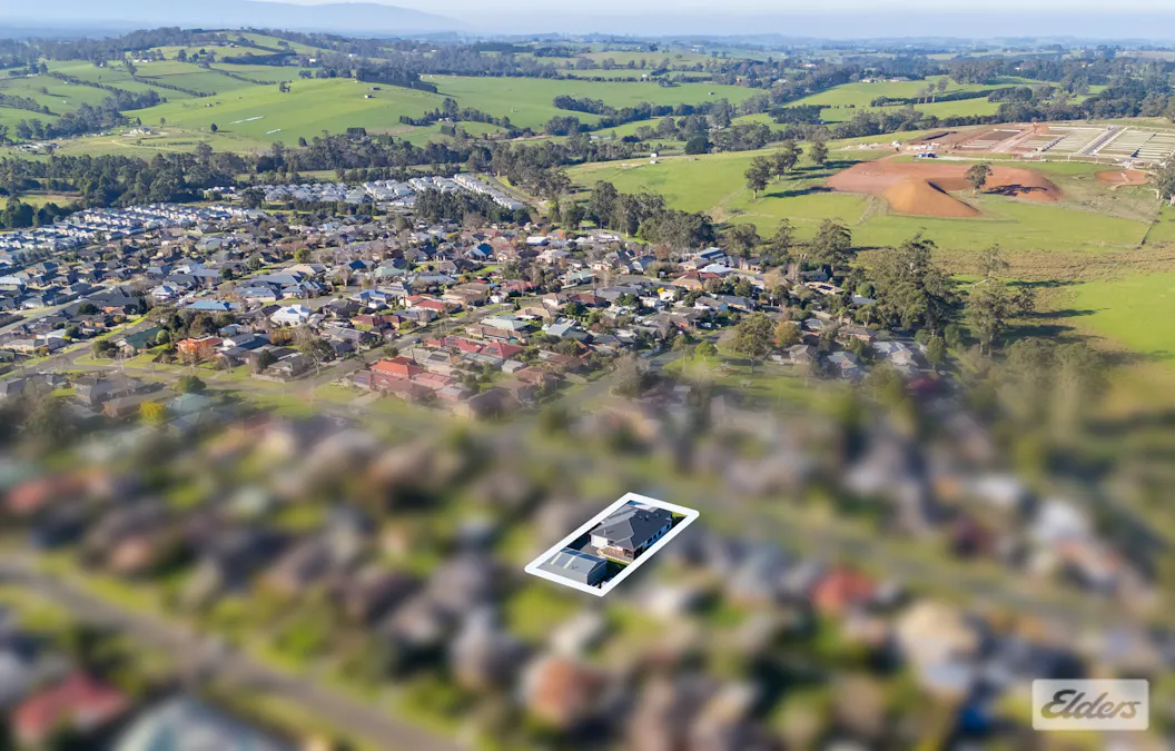 11 Moe Street, Drouin, VIC, 3818 - Image 27