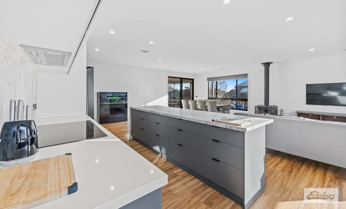 11 Moe Street, Drouin, VIC, 3818 - Image 6