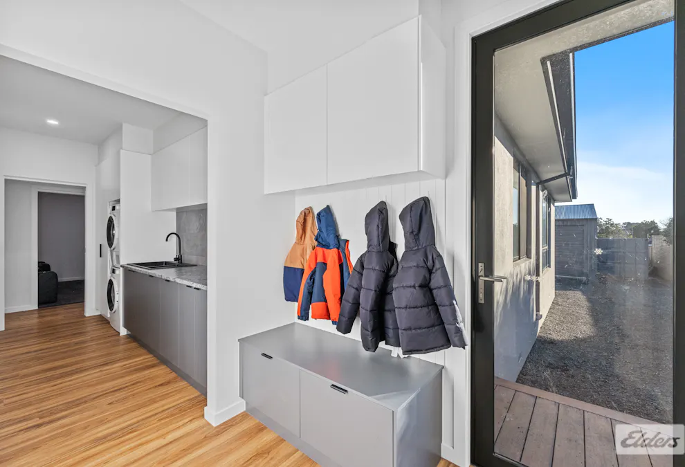 11 Moe Street, Drouin, VIC, 3818 - Image 17