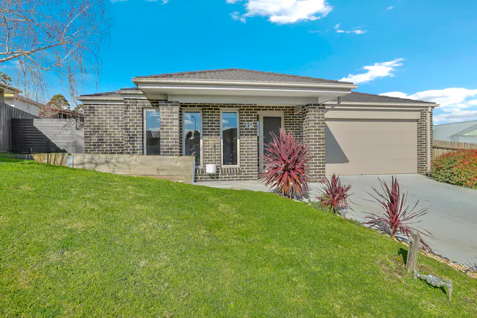 12 Varcoe Court, Newborough, VIC, 3825