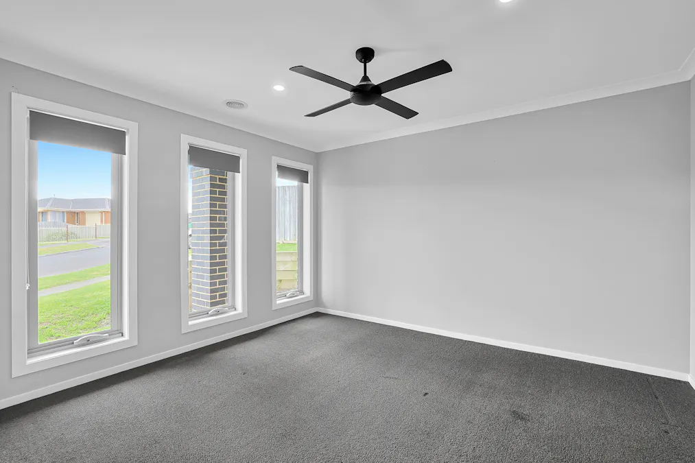 12 Varcoe Court, Newborough, VIC, 3825 - Image 5
