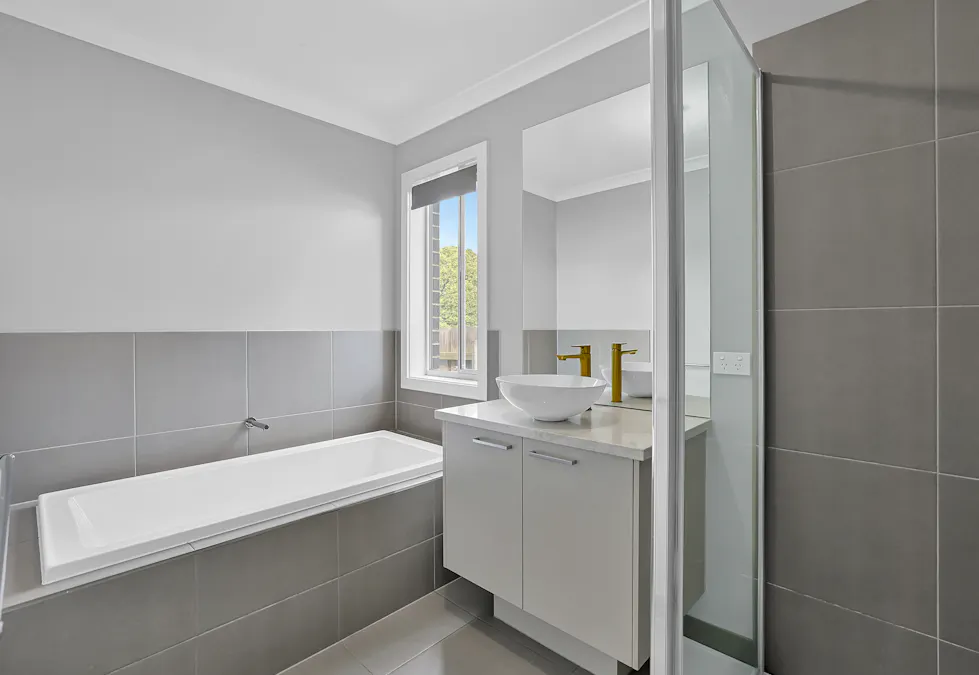 12 Varcoe Court, Newborough, VIC, 3825 - Image 8