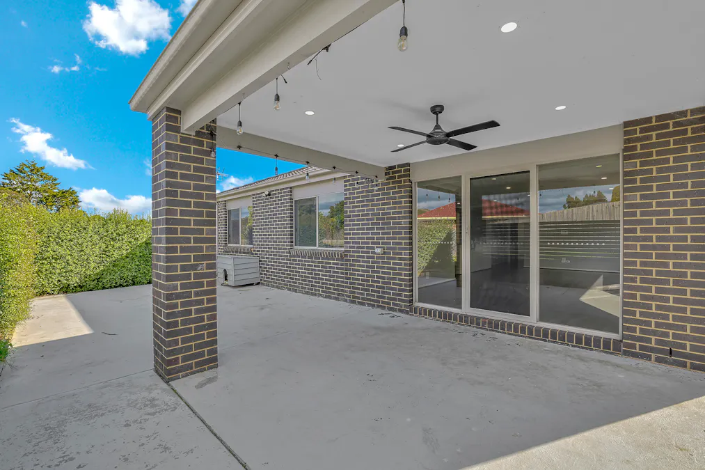 12 Varcoe Court, Newborough, VIC, 3825 - Image 9