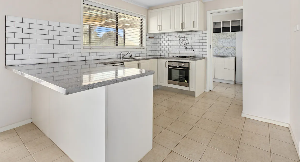 7 Leonis Court, Moe, VIC, 3825 - Image 4