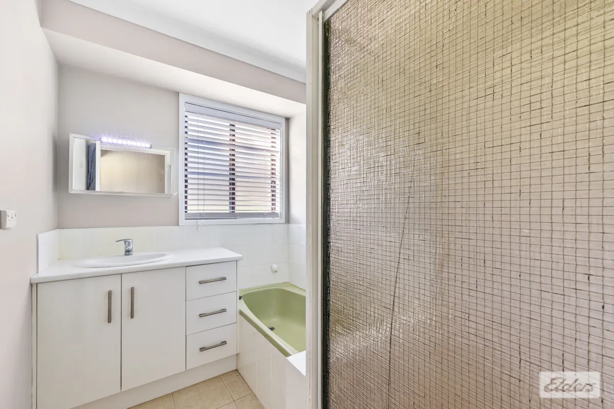 7 Leonis Court — photo 8 of 13