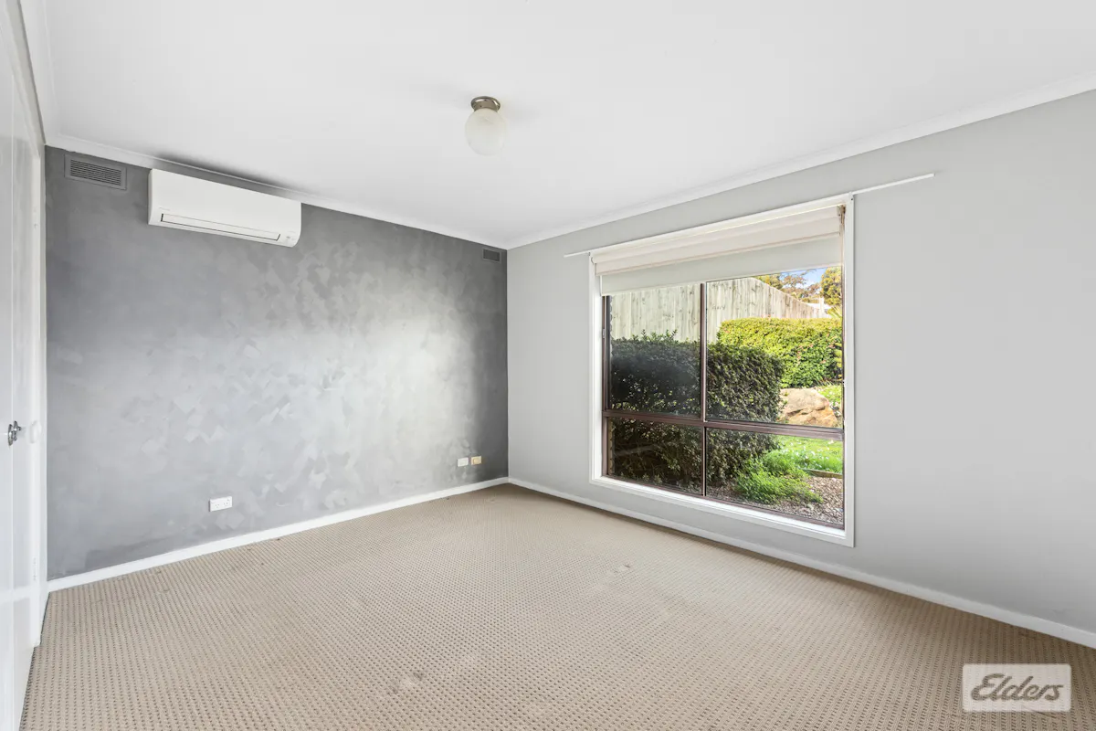 7 Leonis Court — photo 2 of 13