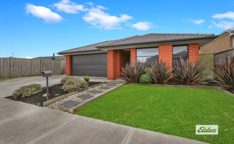 6 Grampians Drive, Moe, VIC, 3825 - Image 2