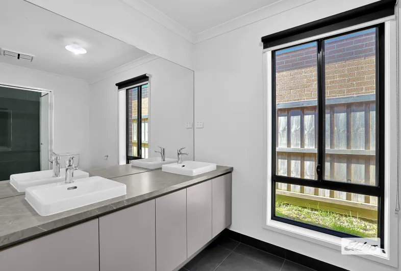 6 Grampians Drive, Moe, VIC, 3825 - Image 5