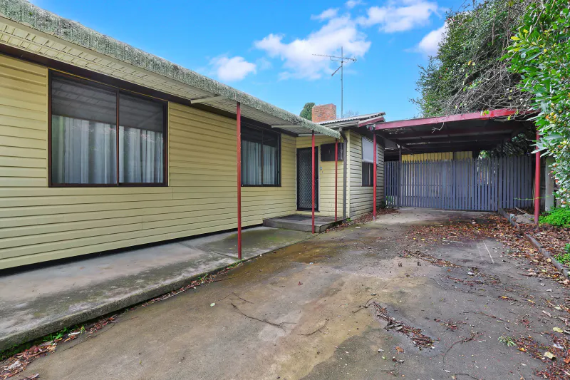 1 Yinnar Street, Newborough, VIC, 3825 - Image 8