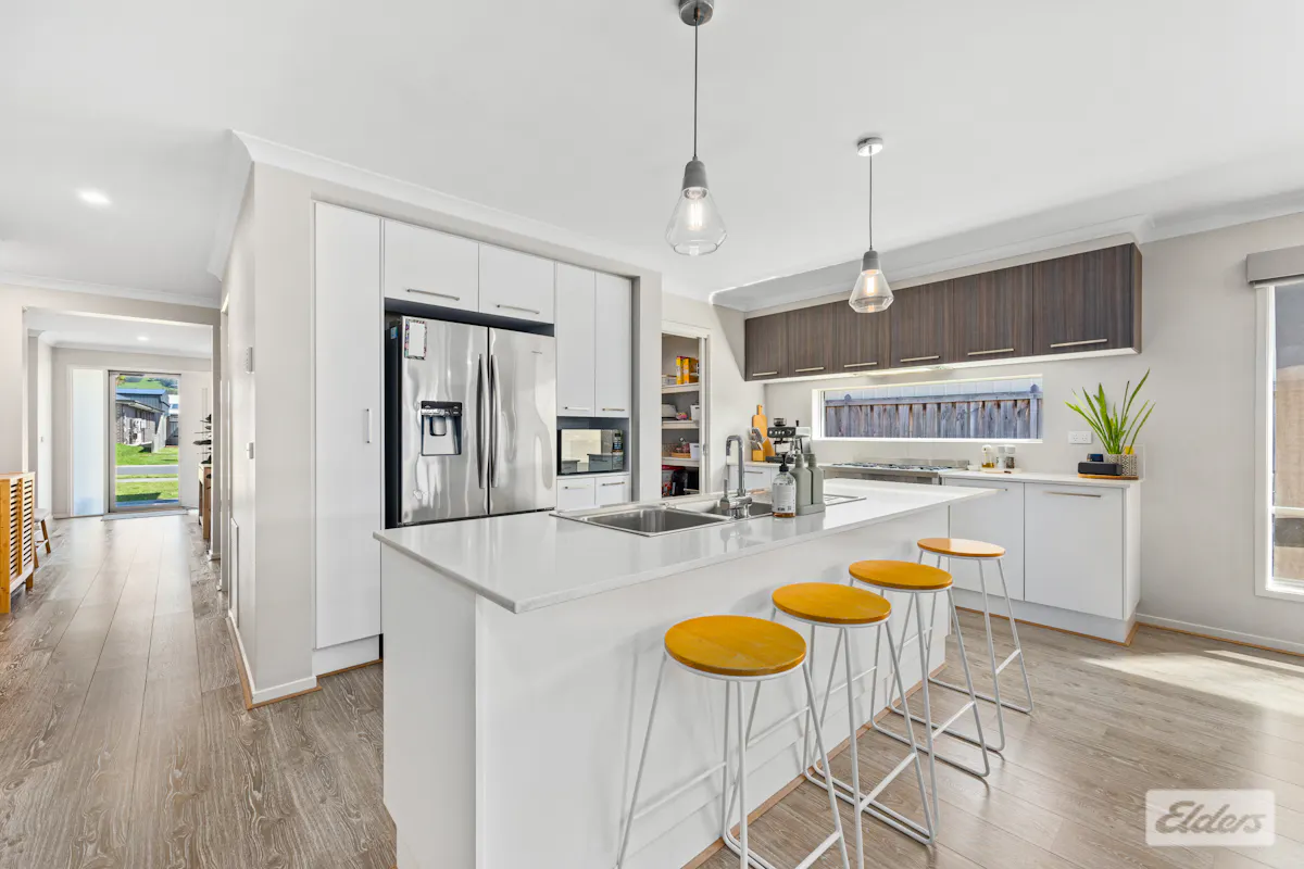 32 Rodier Road — photo 3 of 22