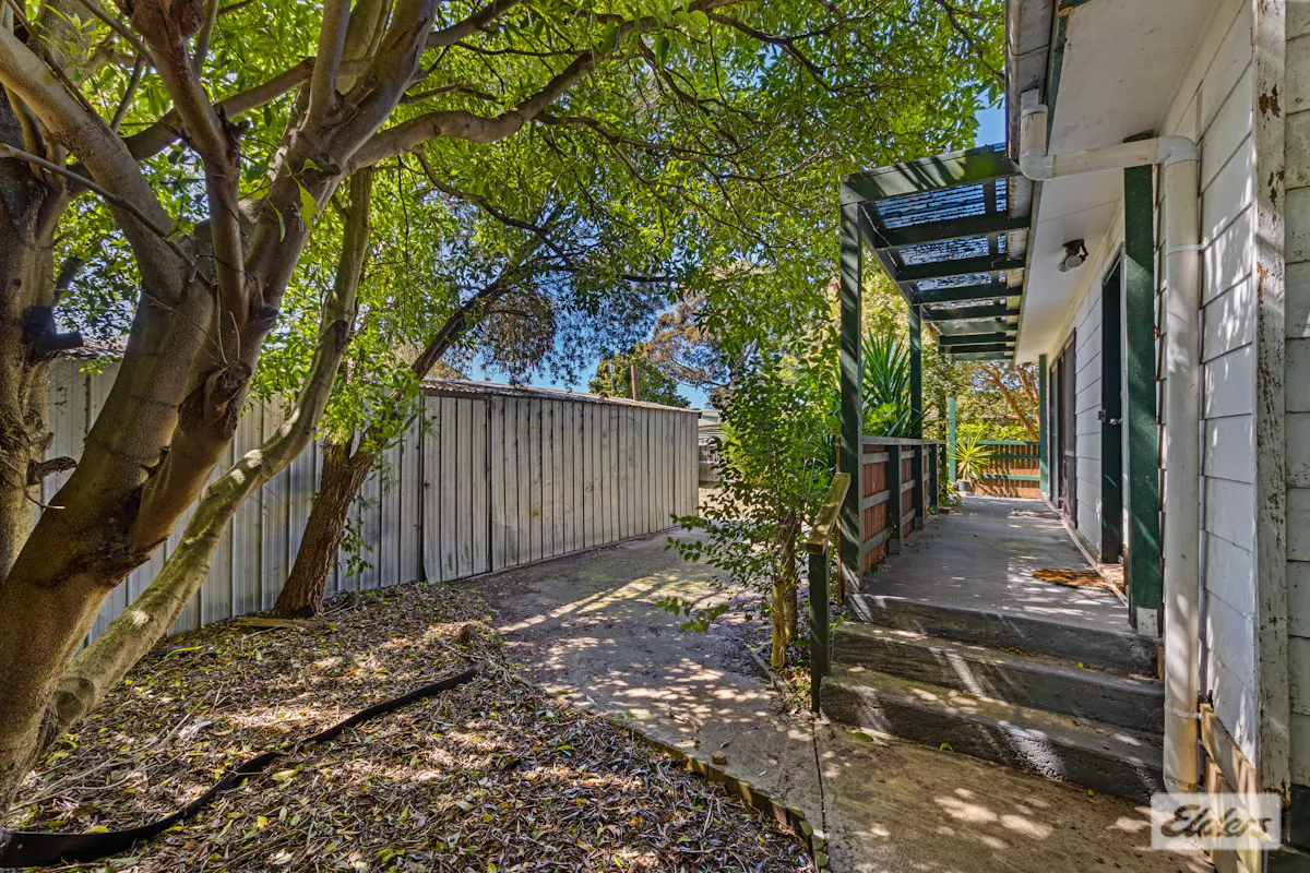 1 Hinkler Street — photo 12 of 26