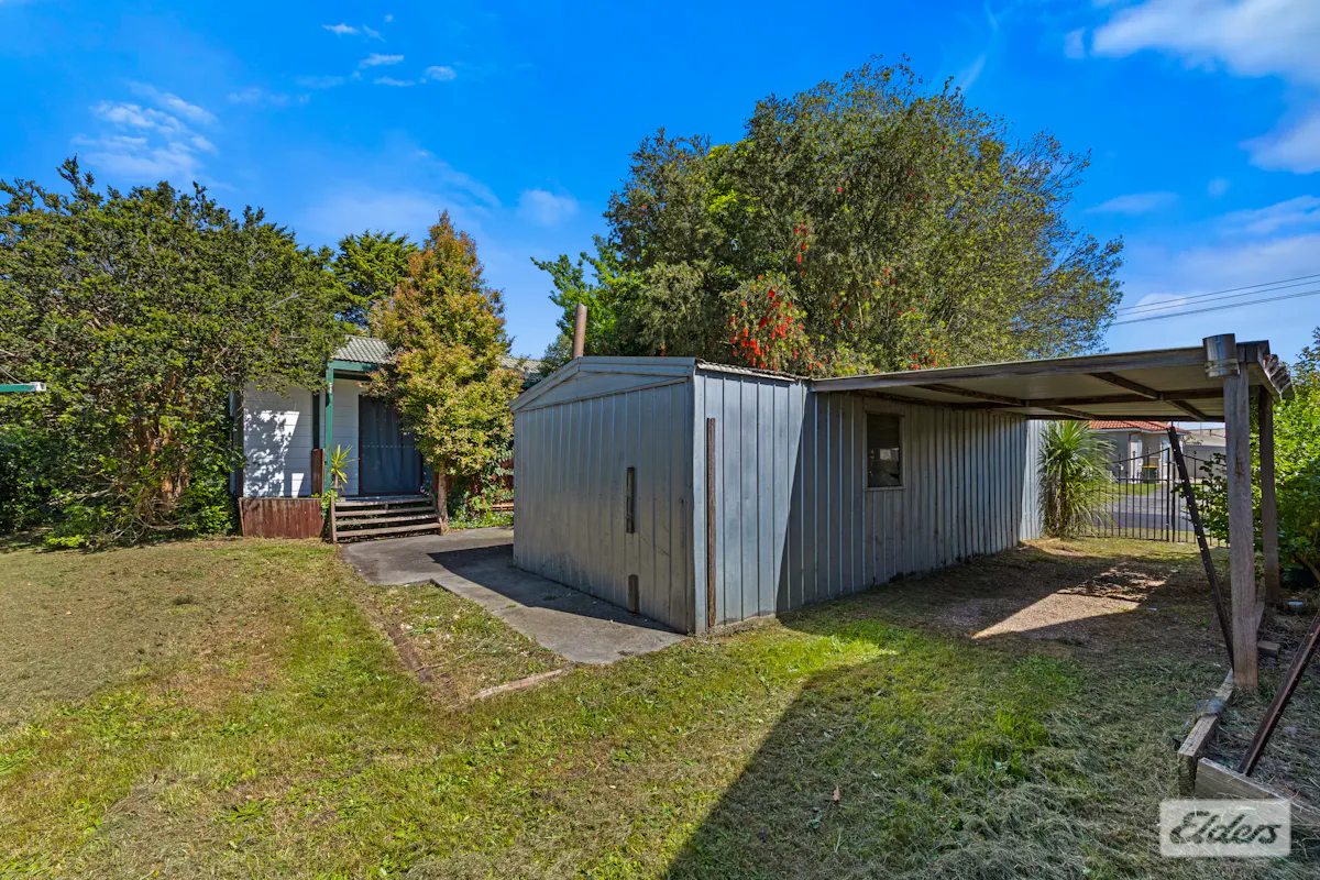 1 Hinkler Street — photo 15 of 26