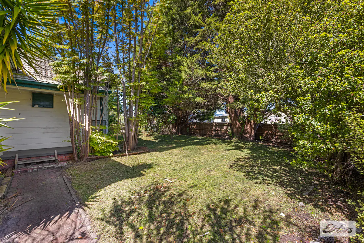 1 Hinkler Street — photo 13 of 26