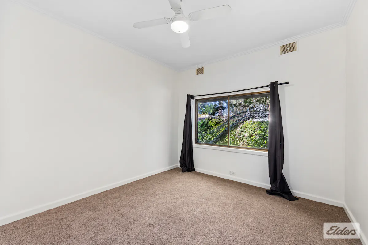 1 Hinkler Street — photo 8 of 26