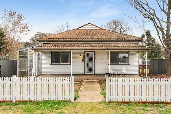 38 Campbell Street, Cowra, NSW, 2794 - Image 1