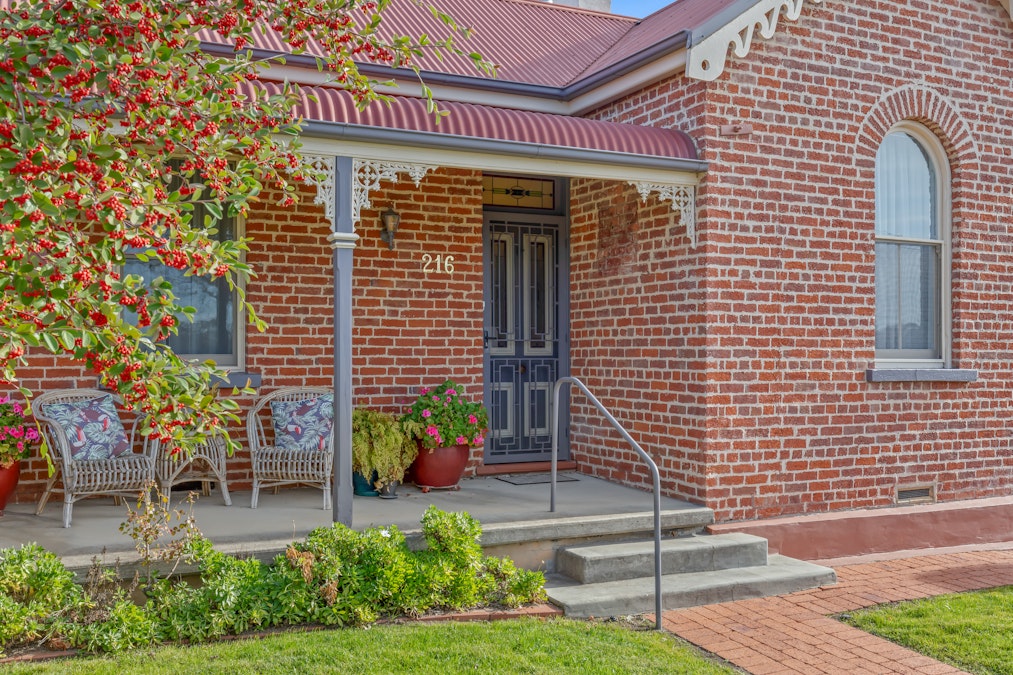 216 Rocket Street, Bathurst, NSW, 2795 - Image 1