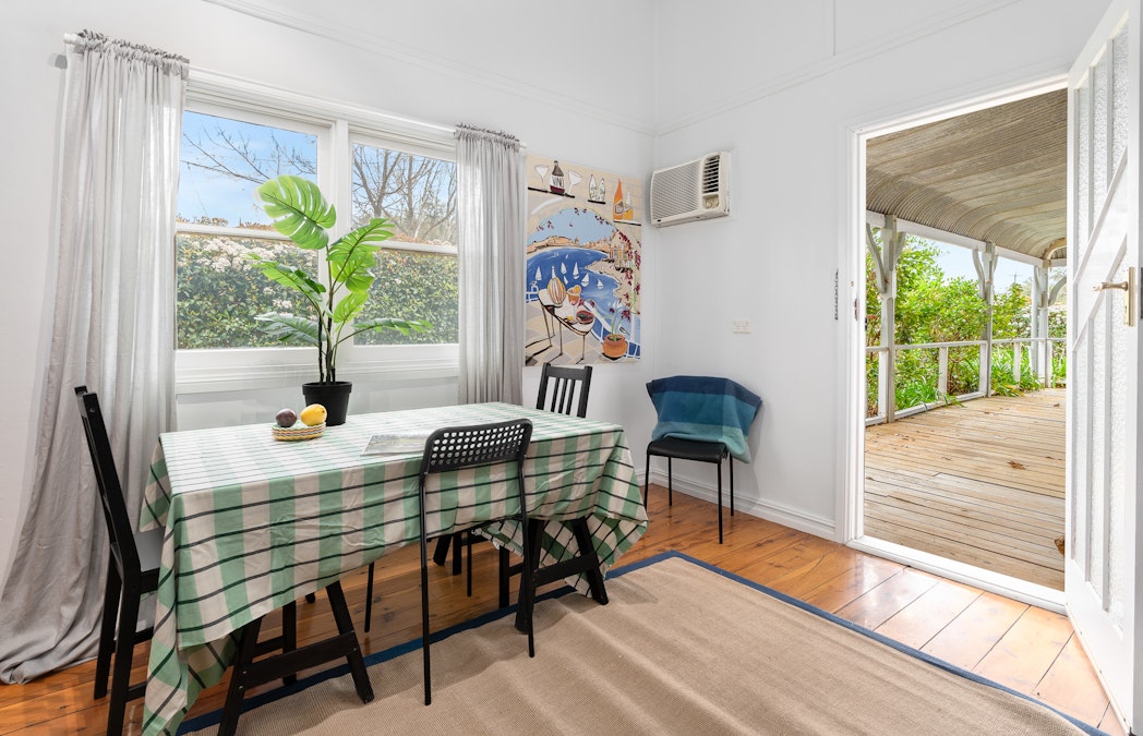 15 Stuart Street, Woodstock, NSW, 2793 - Image 4