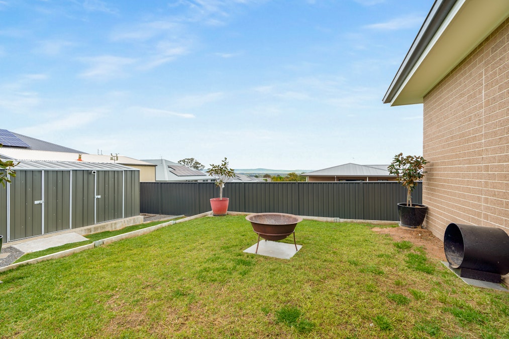 8 Tokyo Terrace, Cowra, NSW, 2794 - Image 17