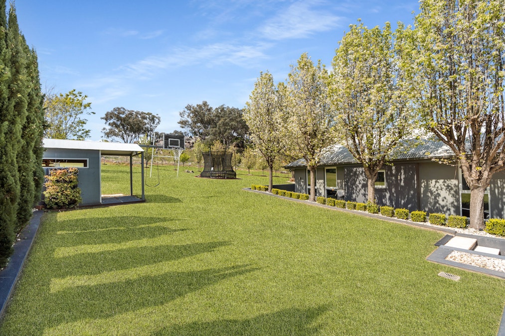 13 London Drive, Cowra, NSW, 2794 - Image 22