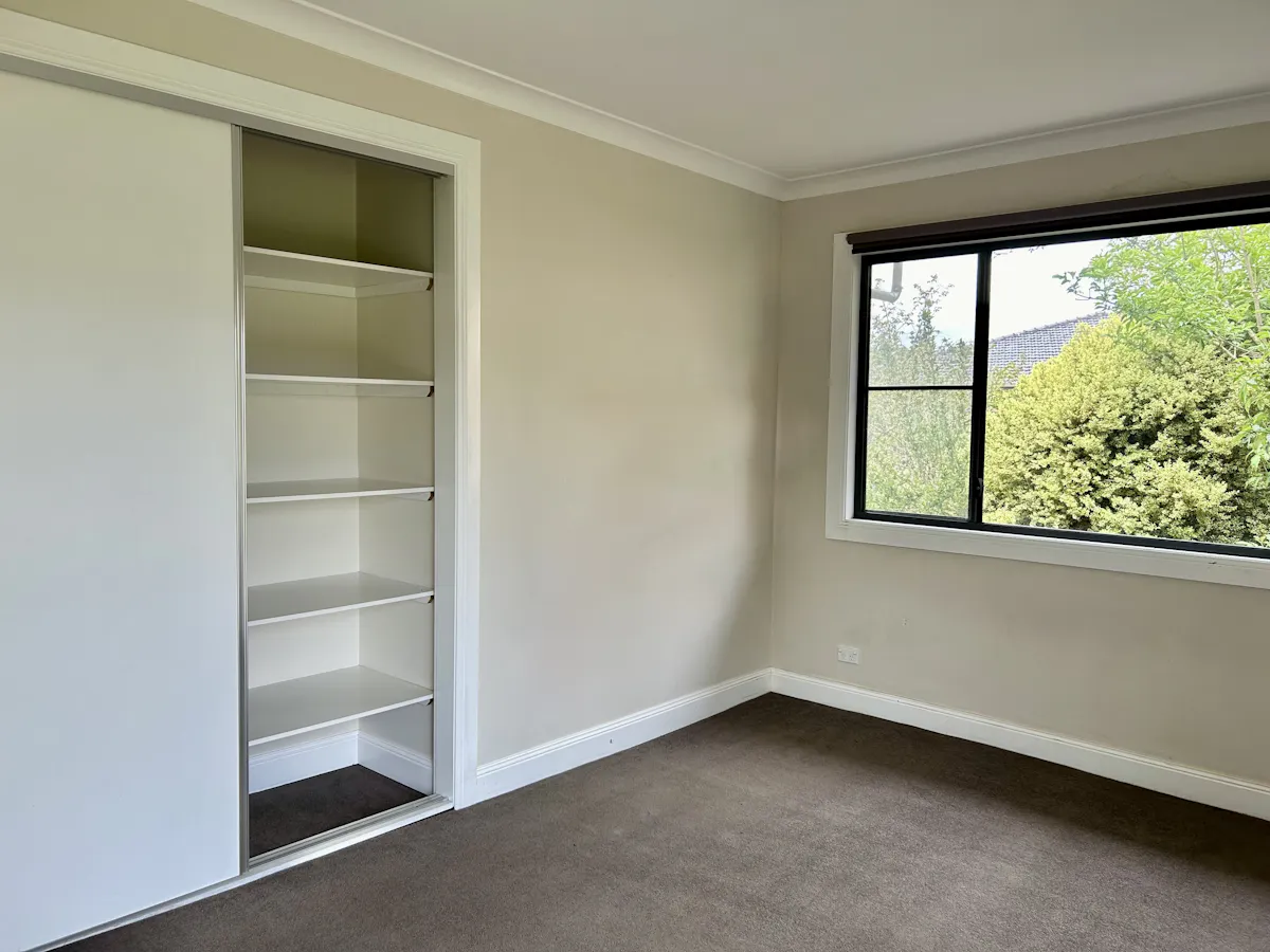 2 Oberon Street — photo 5 of 8