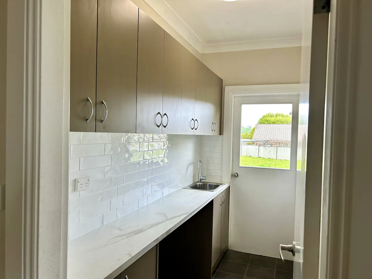 2 Oberon Street — photo 7 of 8