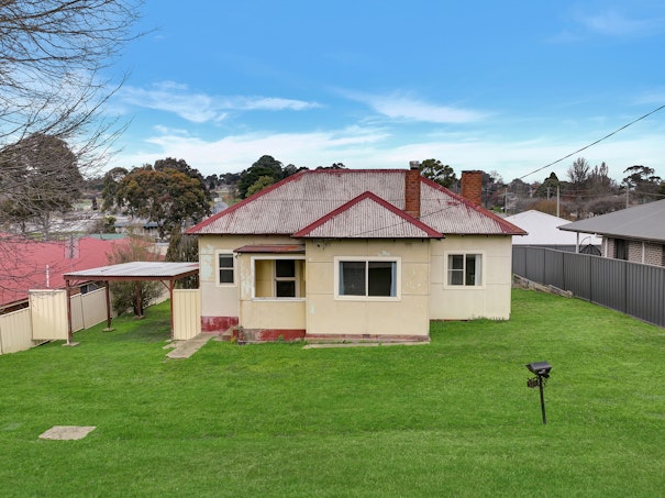 134 Curtis Street, Oberon, NSW, 2787 - Image 1