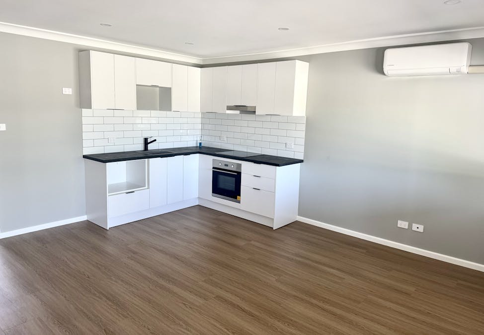 2/115 Redfern Street, Cowra, NSW, 2794 - Image 3