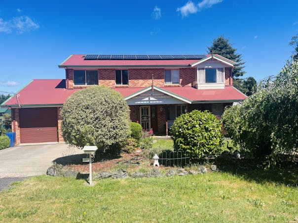 33 Dudley Street, Oberon, NSW, 2787 - Image 1